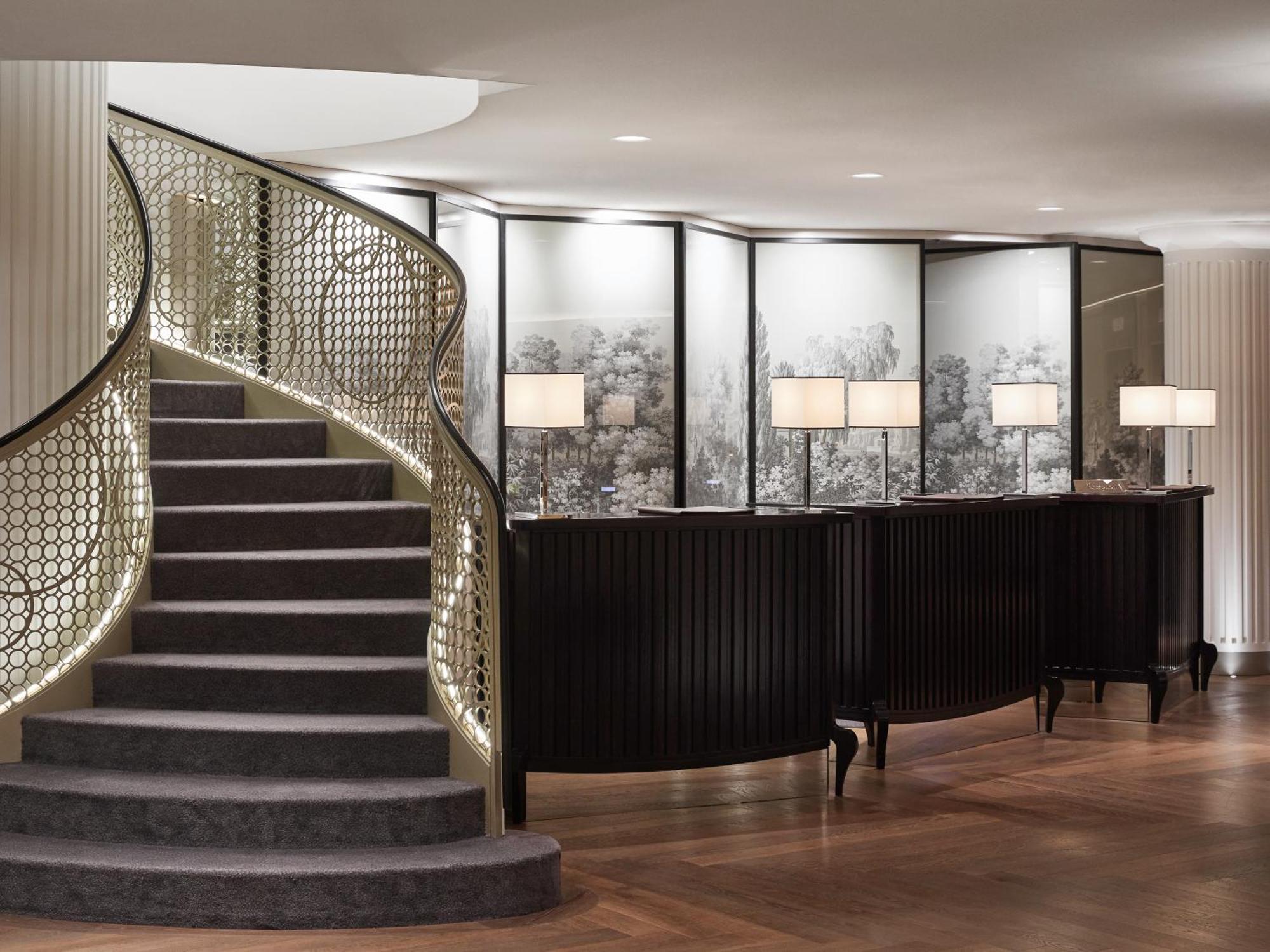 Hotel Sofitel Frankfurt Opera Fráncfort del Meno Exterior foto The hotel's lobby