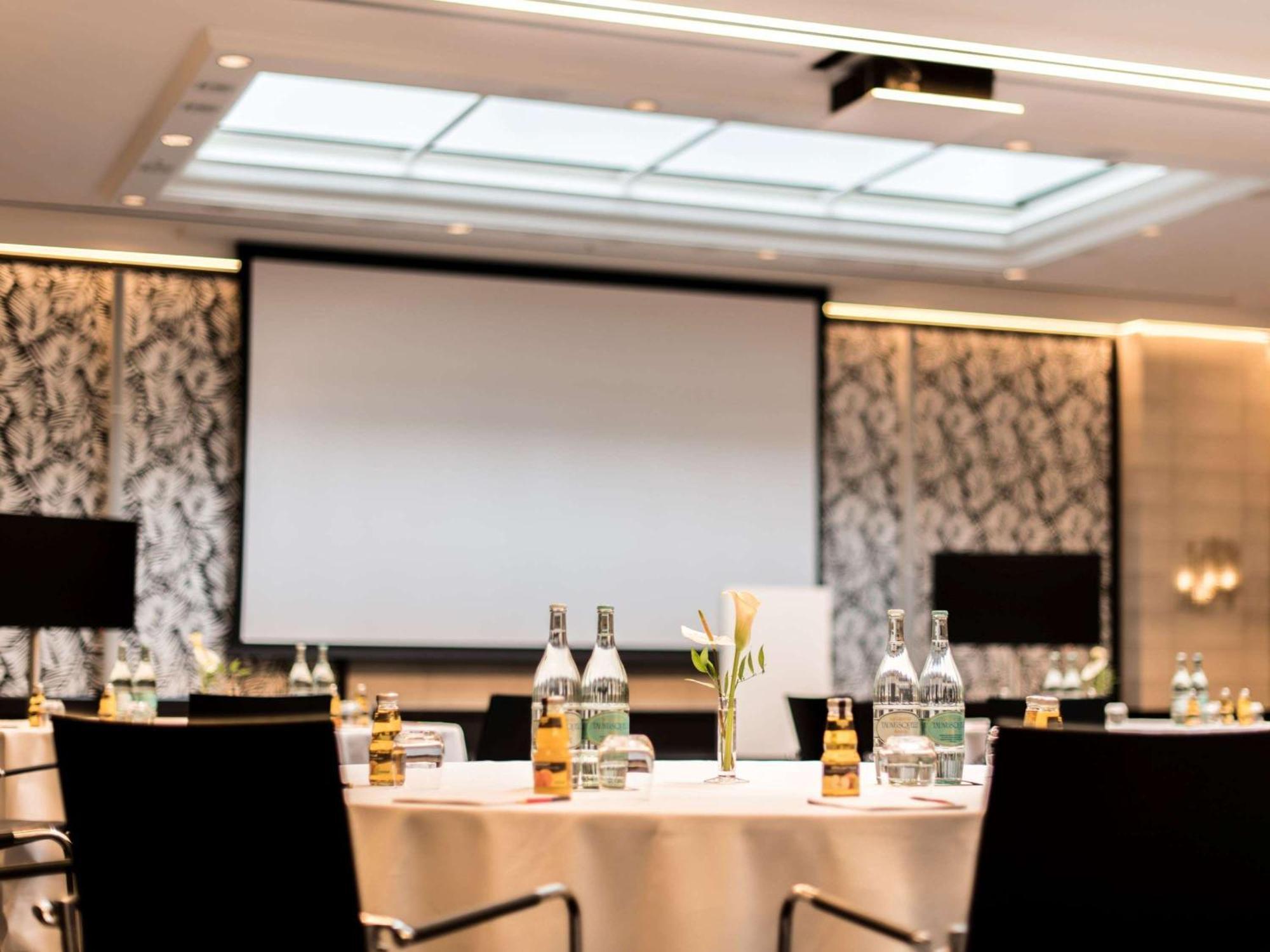 Hotel Sofitel Frankfurt Opera Fráncfort del Meno Exterior foto Meeting room