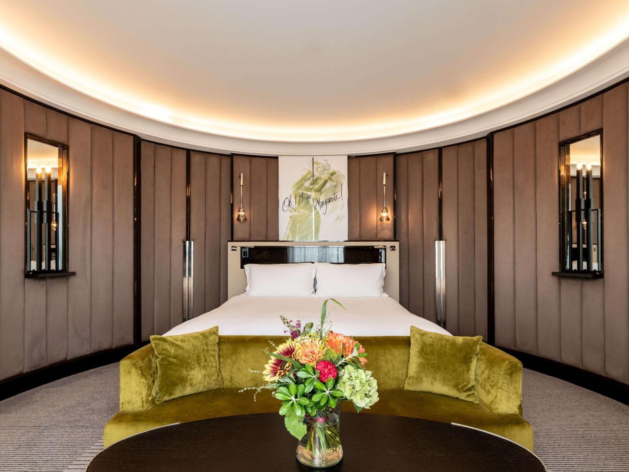 Hotel Sofitel Frankfurt Opera Fráncfort del Meno Exterior foto The bedroom of the Presidential Suite